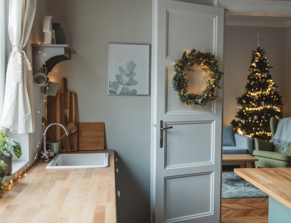 10 mód, hogy pusztán fényekkel varázsolj karácsonyi hangulatot