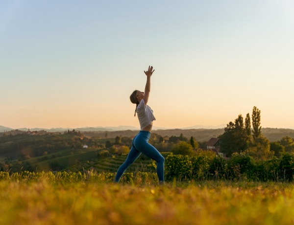 A jóga és a hormonrendszer – 5 póz, ami segít megteremteni az egyensúlyt