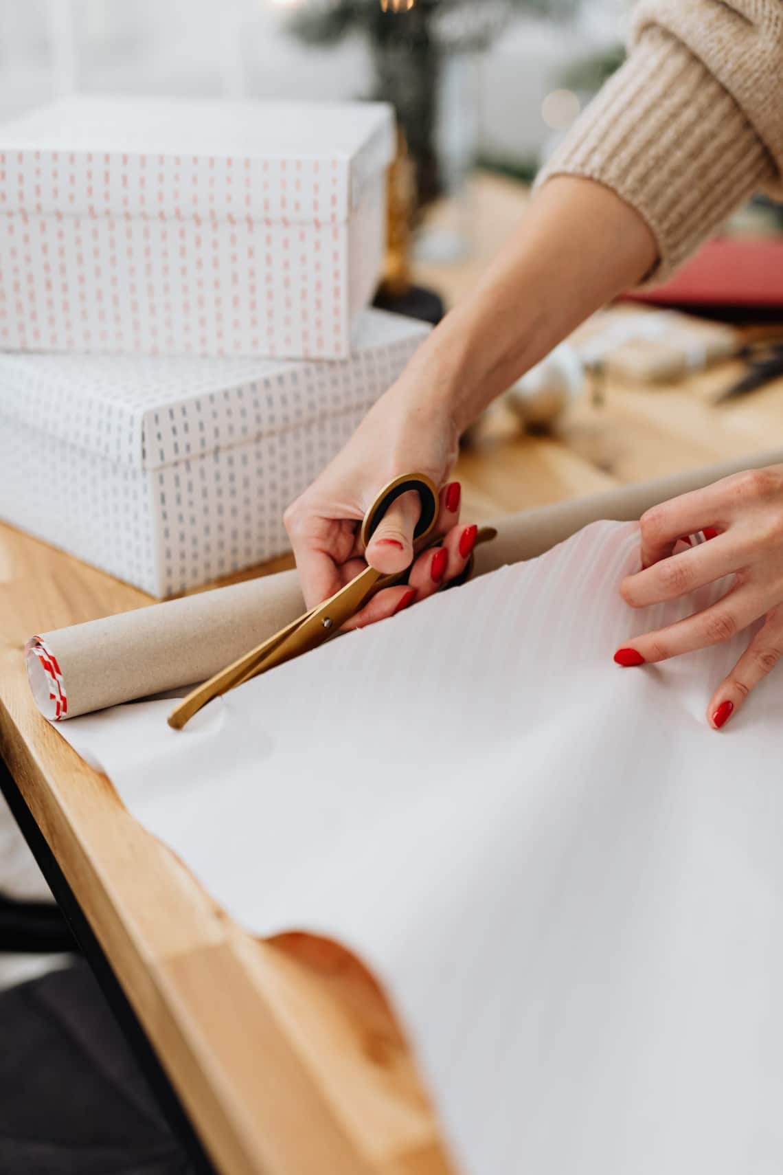 Vágd le a csomagolópapírt: