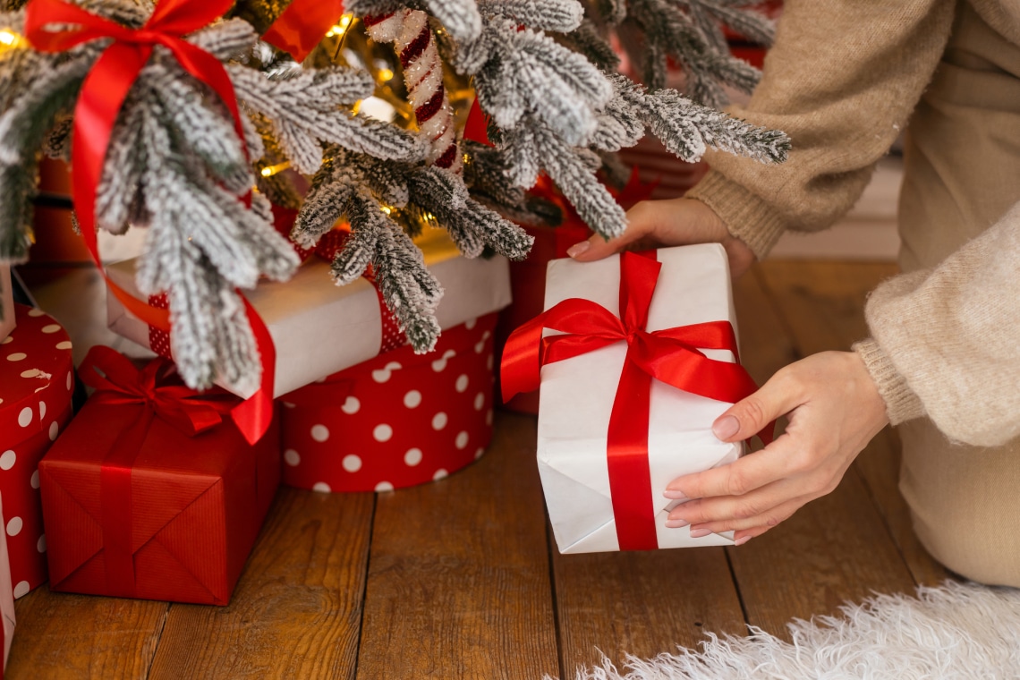 Karácsonyi ajándékötletek nőknek, a fiataltól az idős korosztályig