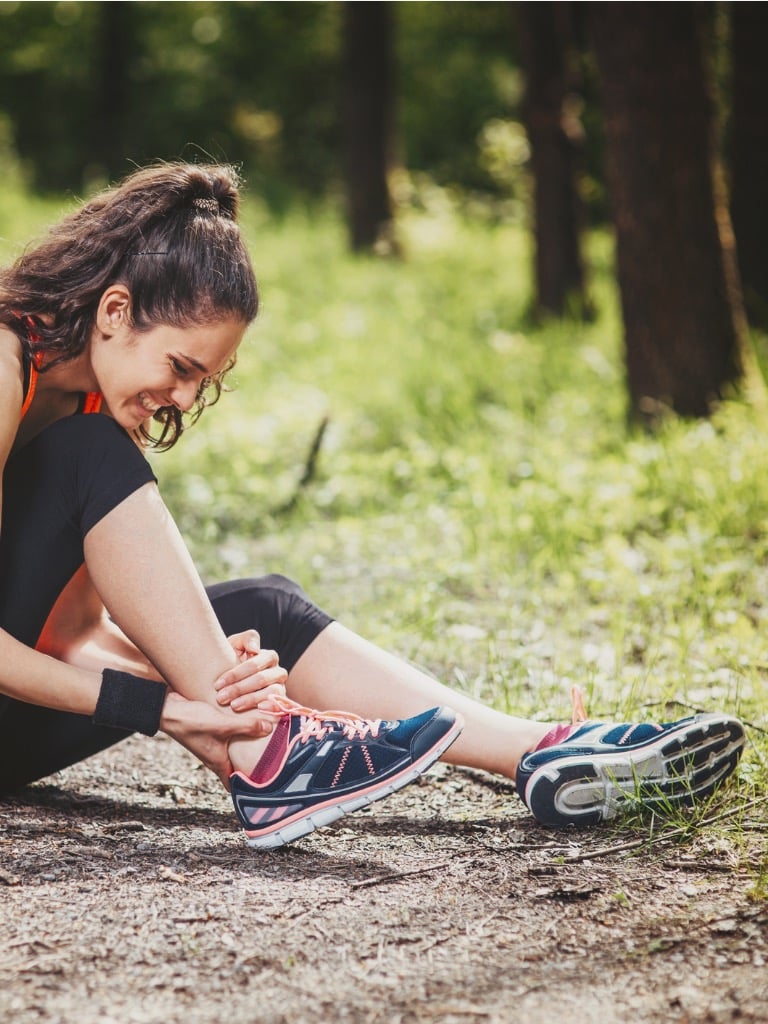 Aki másnak vermet ás