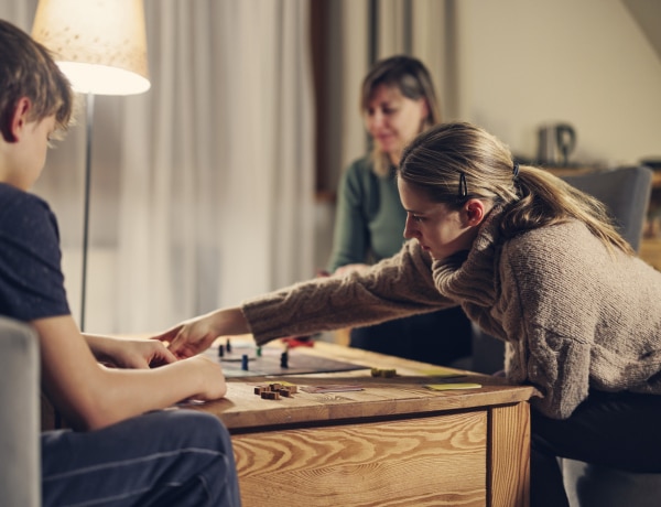 5 társasjáték, amit kapj elő az ünnepek alatt, mert mindenki bírni fogja