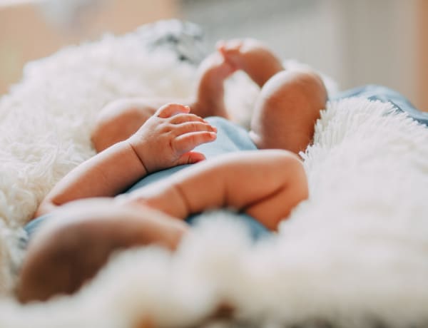 A babakarám, egy életmentő segítség kisgyermekes családban