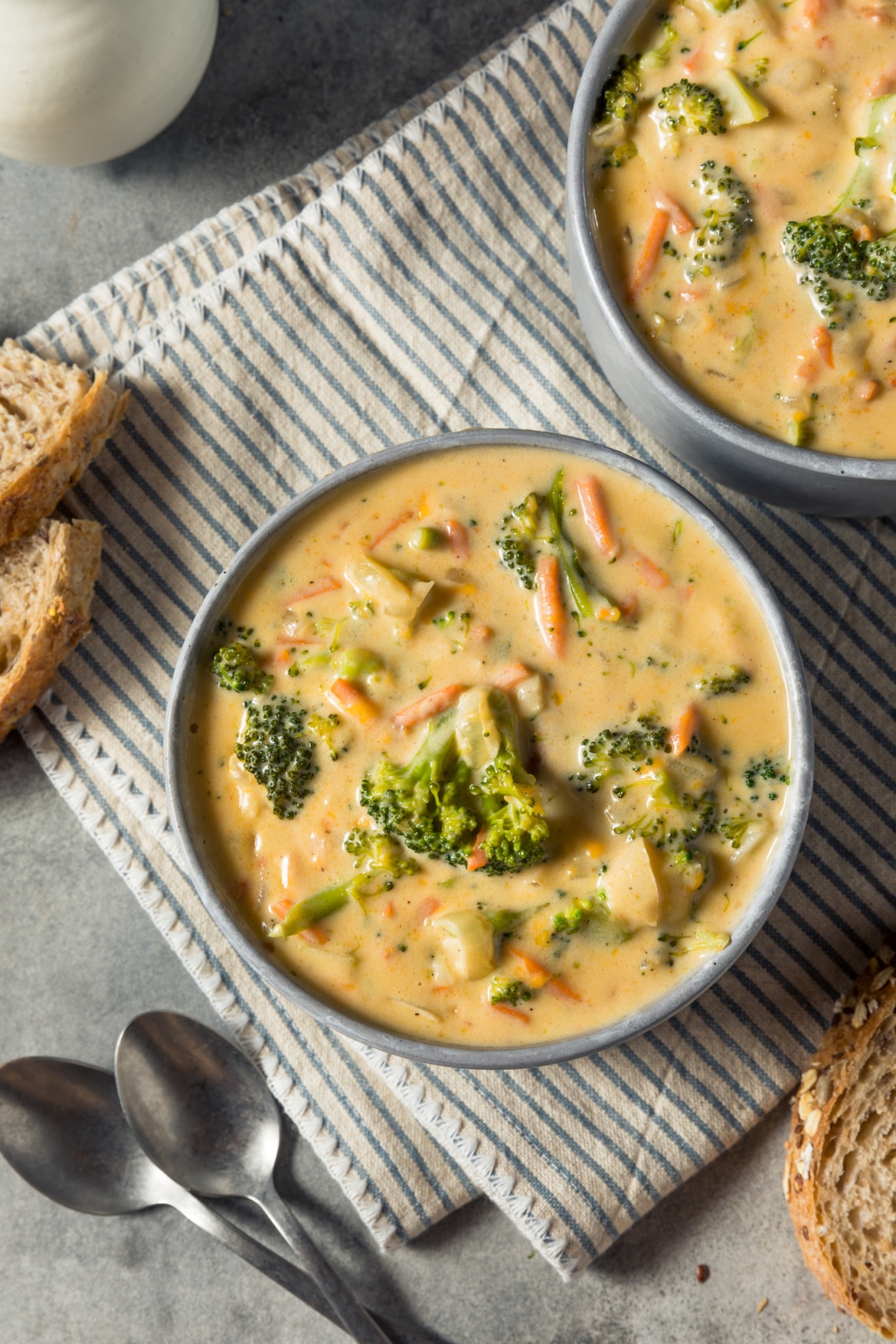 Krumplis-brokkolis cheddar leves