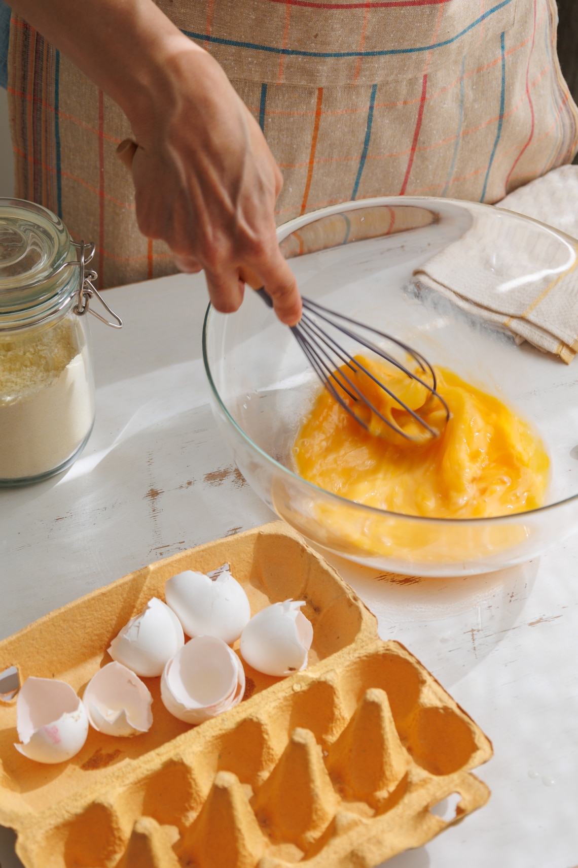Használj habverőt vagy botmixert.