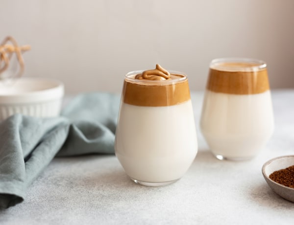 A koreai habkávé, a dalgona: igazi kávéházi élményt ad