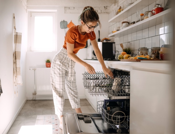 Szuper dolog történik, ha a konyharuhát is beteszed a mosogatógépbe