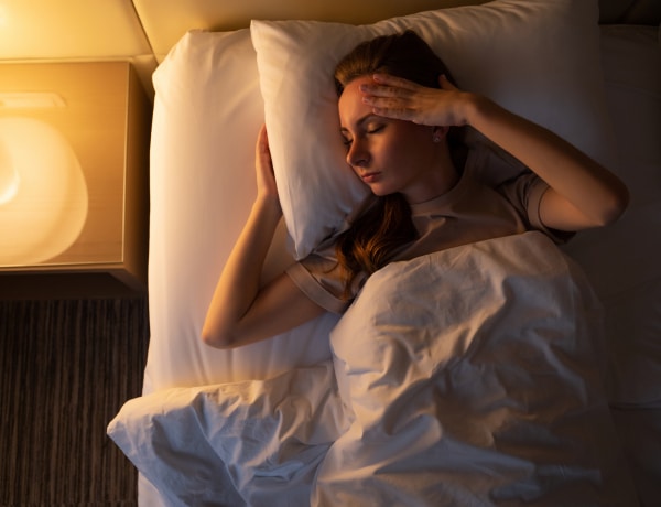 Alvás és ébrenlét közti zavarok: Másképp viselkednek a nők és a férfiak