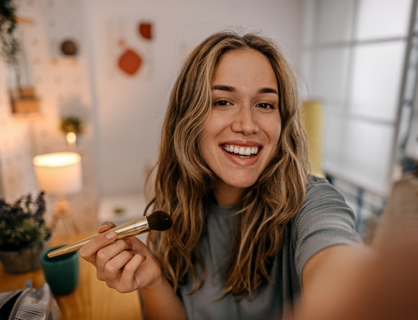 10 évvel is fiatalabbnak tűnhet az arcod ezekkel a trükkökkel