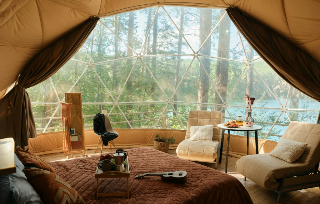 10 lélegzetelállító glamping Európában, a természet szívében