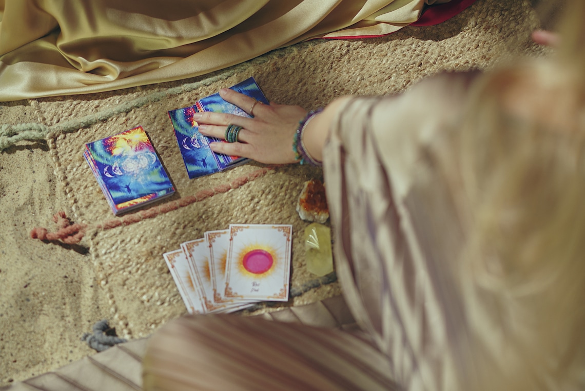 A Torony lapja: ezt üzeni április Tarot kártyája 2024-ben