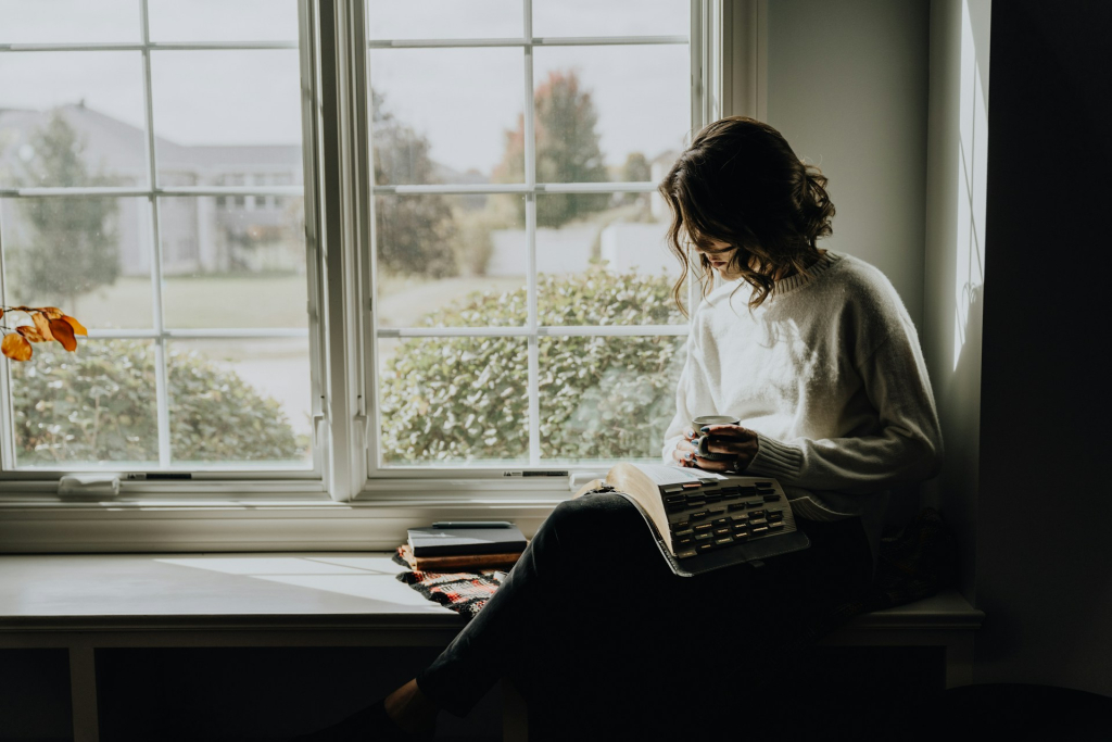15 mondat, amit csak egy introvertált ember mondhat – Jellemzőek rád?