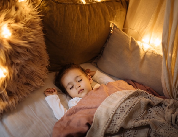 Ha nehezen alszik el a gyerek: bevált praktikák, amikkel segítheted őt ebben