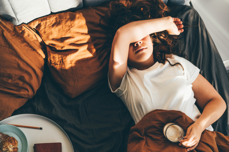 Türelmetlenség és fáradtság? Sokkal durvább hatással van az alváshiány az érzelmeidre, mint gondolnád 