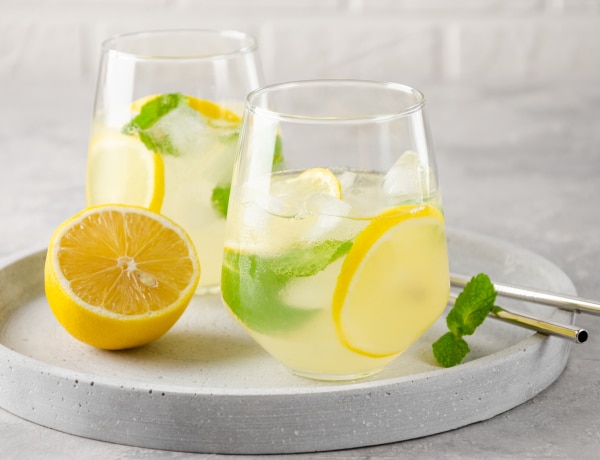 Ezt csorgasd a vizedbe és nem lesznek édesség-rohamaid