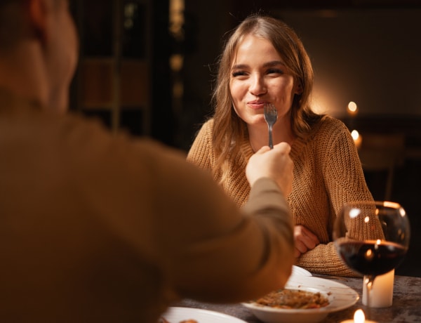 Esélyt adtam egy pasinak, aki nem is tetszett. 5 sikersztori és 5 történet, ami megbánással végződött