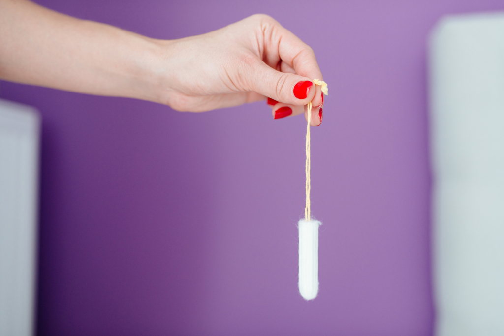 Fáj a tampon felhelyezése? Ez lehet az oka, és ami segíthet