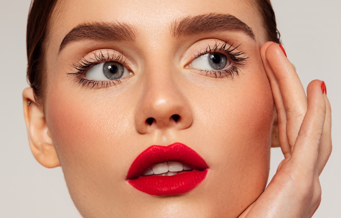 Gyakran hullik a szempillád? Ez okozhatja a szakértők szerint