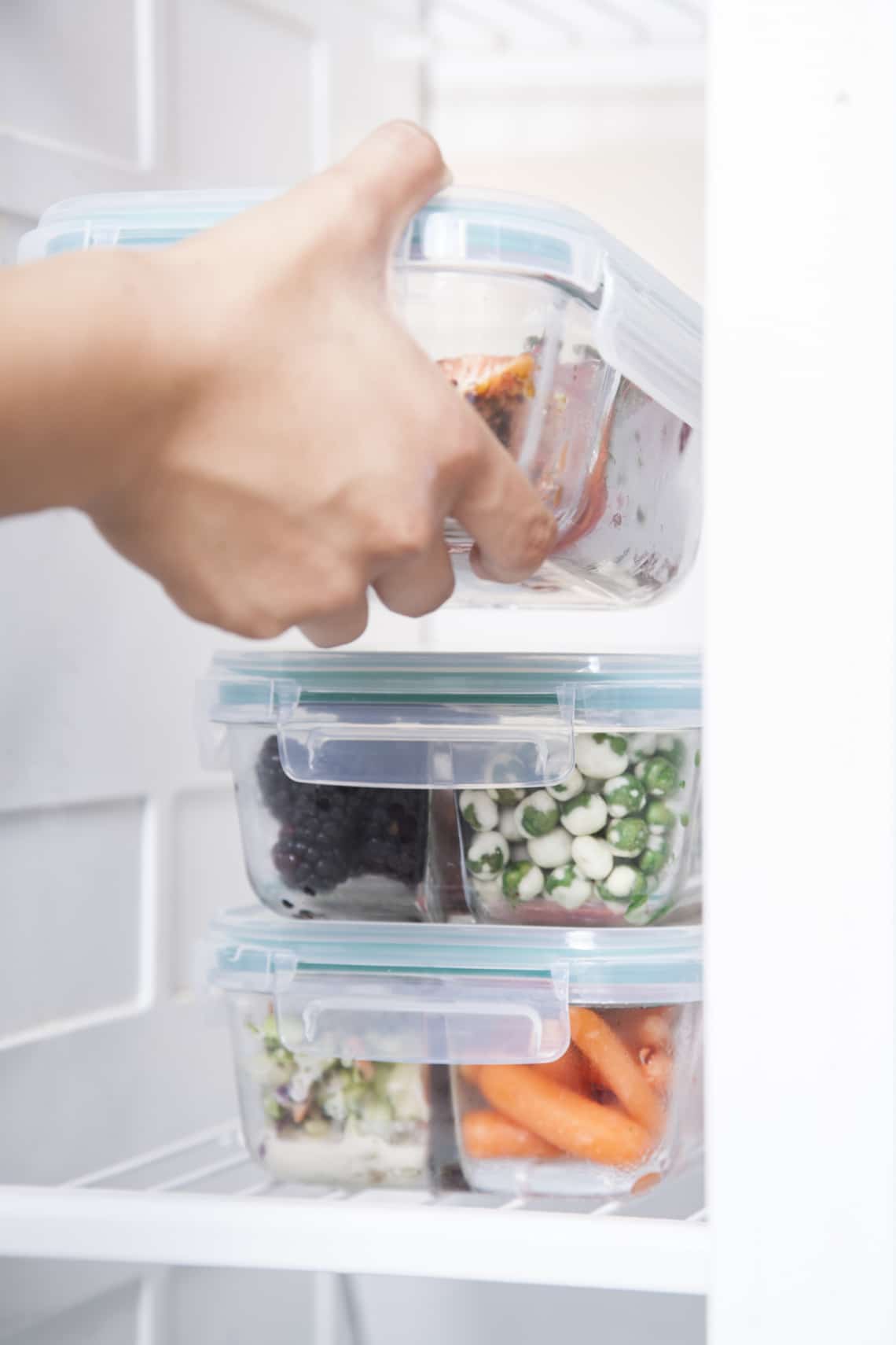 Használj több edényt és zárható zacskót