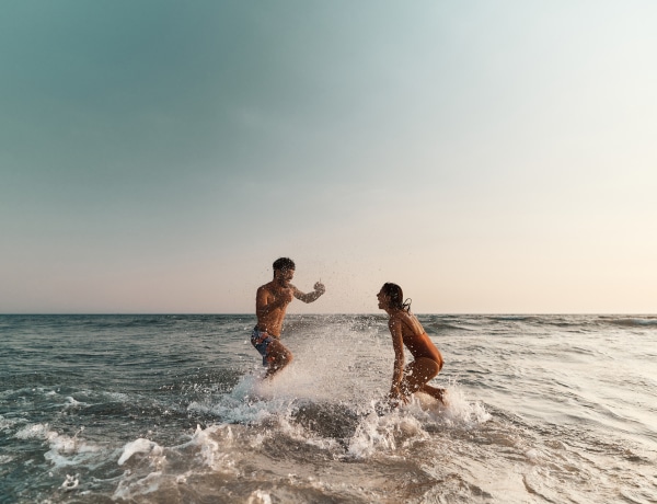 Mi tartja össze igazán a kapcsolatotokat? Töltsd ki a tesztet, és kiderül!