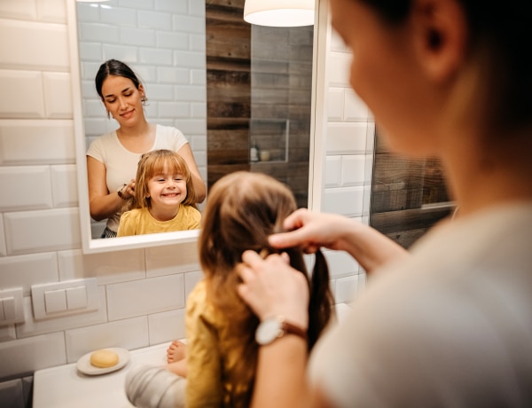 7 könnyű frizura kislányoknak – még babahajból is!