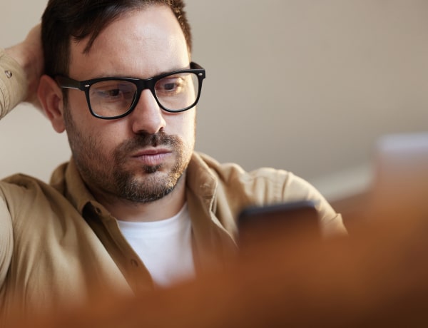 Férfiak mesélik el, mit tett a haverjuk, ami után nem beszéltek többé vele
