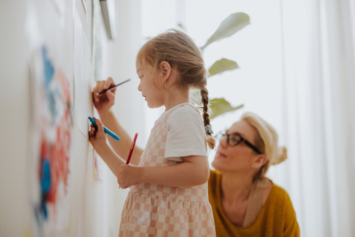 3 gyakori kifejezés, amit a szülők mondanak, pedig több kárt okoznak, mint amennyit használnak 