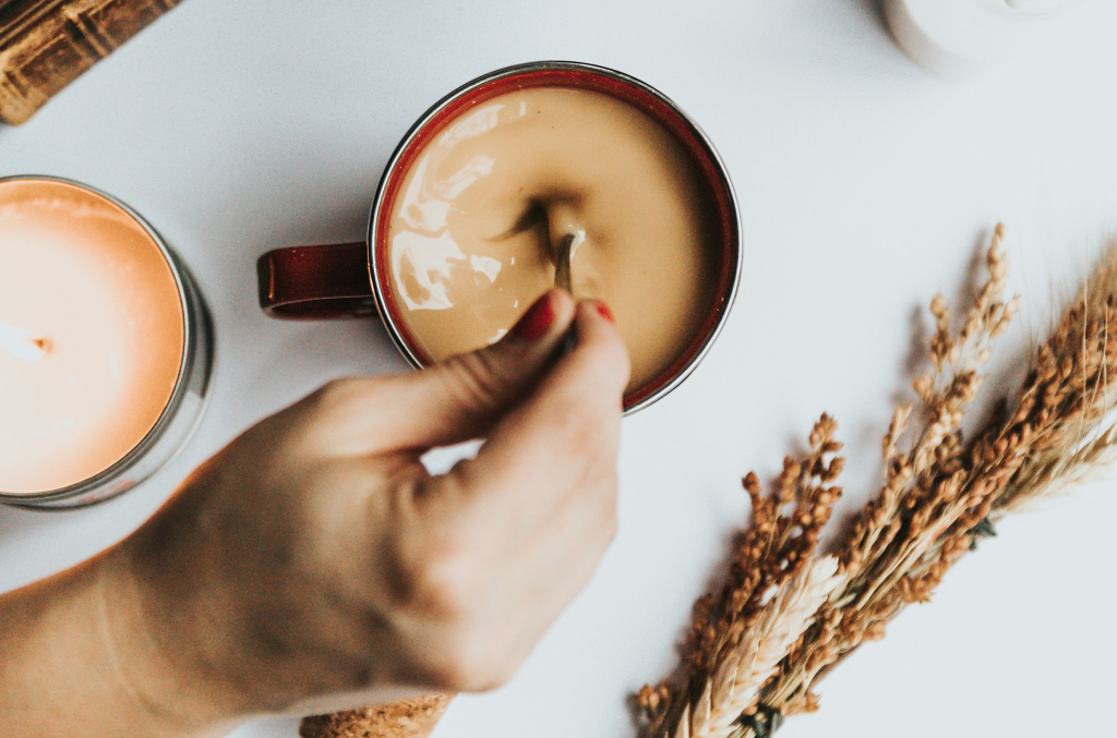Trükközz így kávézáskor, és tovább tarthat a koffein hatása