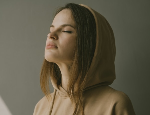 „Ahogyan a párod az anyjával beszél, úgy fog pár év múlva veled is” – Mi volt életed legjobb tanácsa?