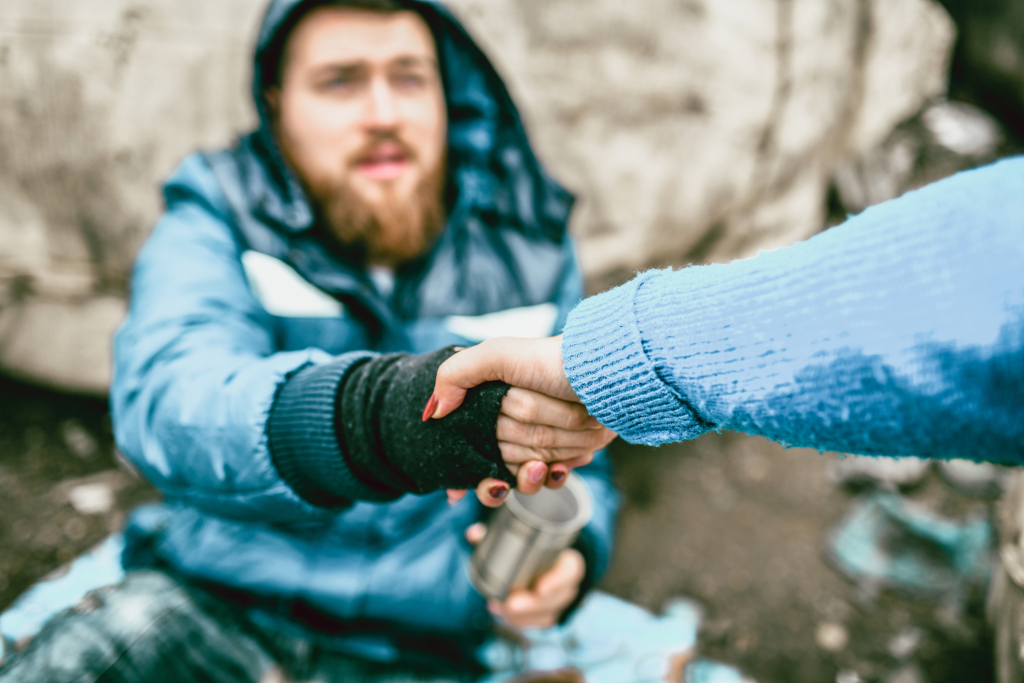 „Két telet húztam ki elhagyott házakban” – Hajléktalanok mesélnek a napjaikről
