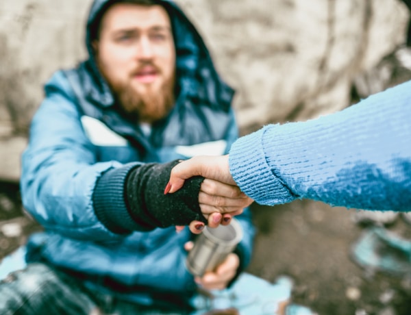 „Két telet húztam ki elhagyott házakban” – Hajléktalanok mesélnek a napjaikről