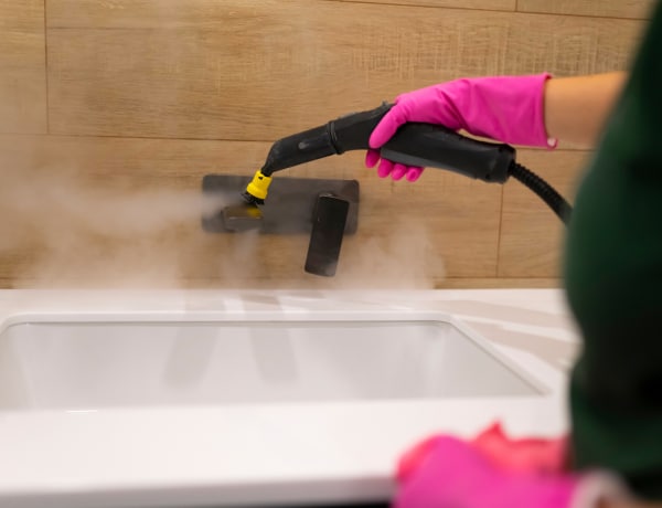 Károsíthatja a gőztisztítás a fugát? Ezt mondják a szakértők