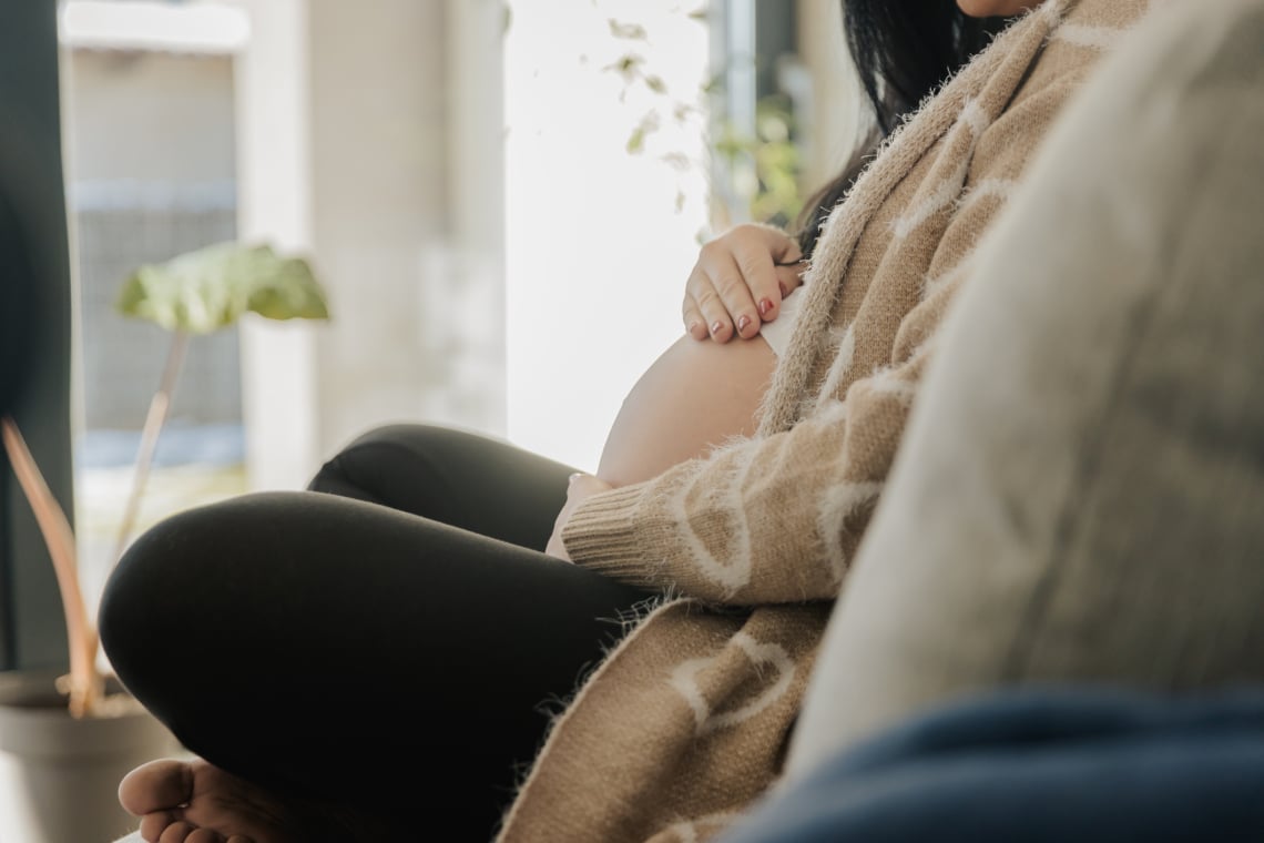 „Sajnos örökbe kellett adnom a babámat” – Nők, akik későn vették észre, hogy terhesek