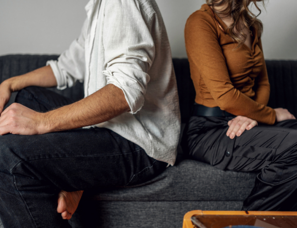 „A férjem nem akart dolgozni, én tartottam el a családot” – 5 pénz probléma, ami váláshoz vezetett