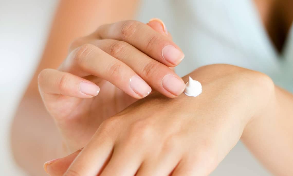 Hogyan használjunk kézkrémet, hogy valóban hatásos legyen?