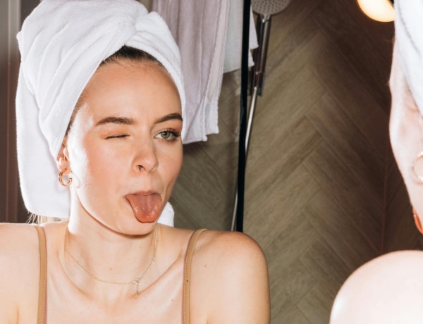 A tinik szerint kínos vagyok, és csak azt tudom tenni, hogy kibékülök ezzel a gondolattal