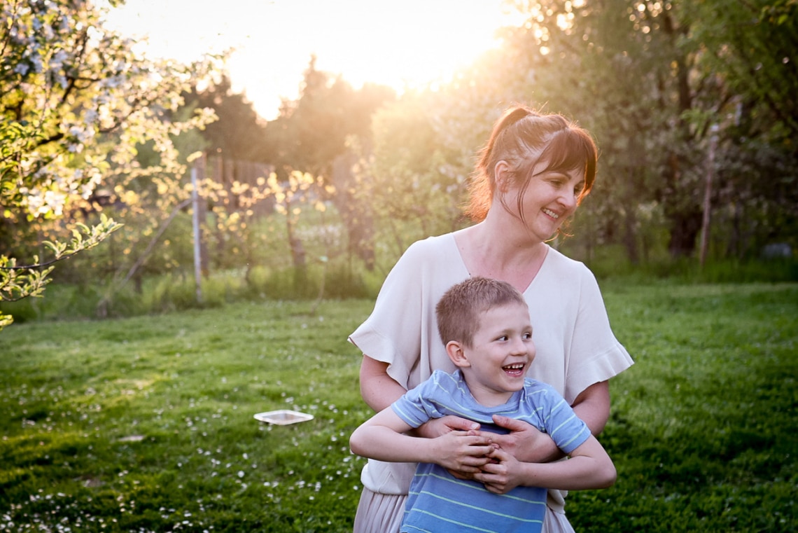 Holisztikus gyógytorna: Dalma a lelki oldalra is figyelve segít a gyerekkori gerincferdülésen