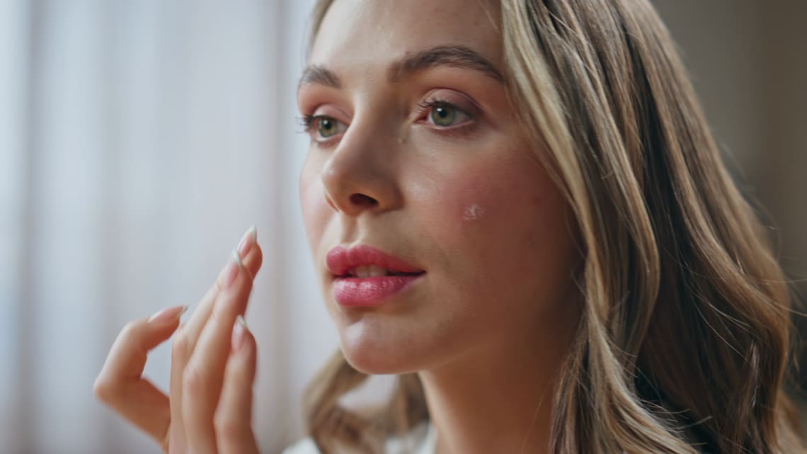 Mutatunk 10 látványosan ránctalanító krémet, ami feltölti a mimikai ráncokat