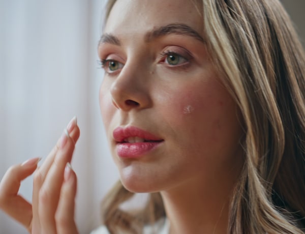 Mutatunk 10 látványosan ránctalanító krémet, ami feltölti a mimikai ráncokat