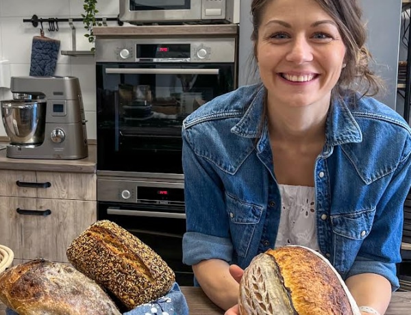 Szabina megszerette a kovászolást, ma saját vállalkozásával, a MekKelek Projekttel tanítja másoknak a minőségi kenyerek, péksütemények készítését