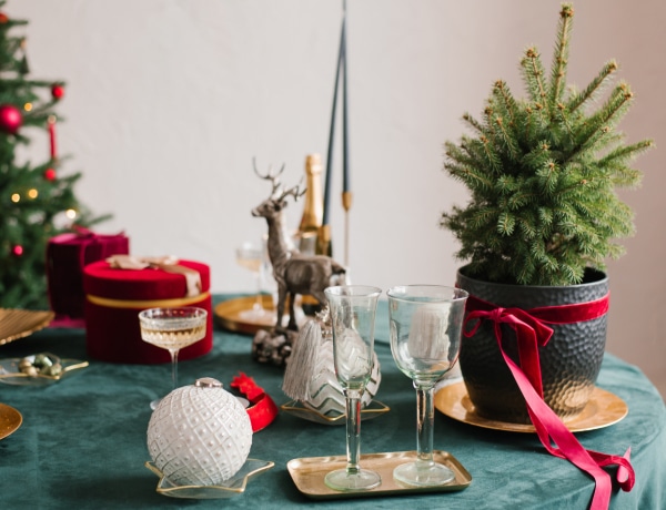 Így dekorálj a szezon legdivatosabb anyagával karácsonykor 