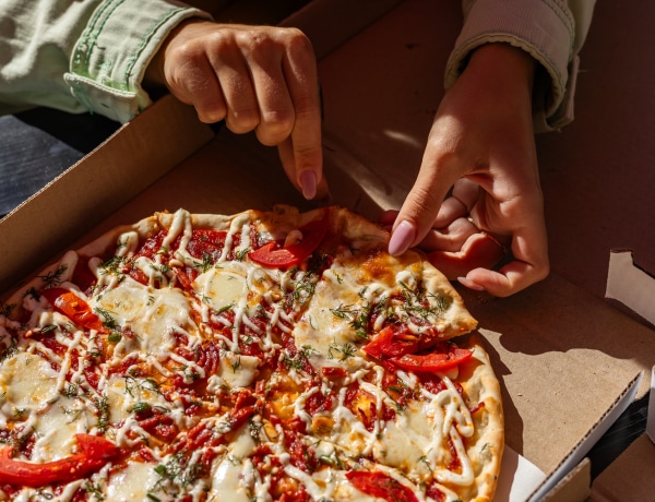 Ha így melegíted fel a pizzát, olyan finom lehet, mint frissen