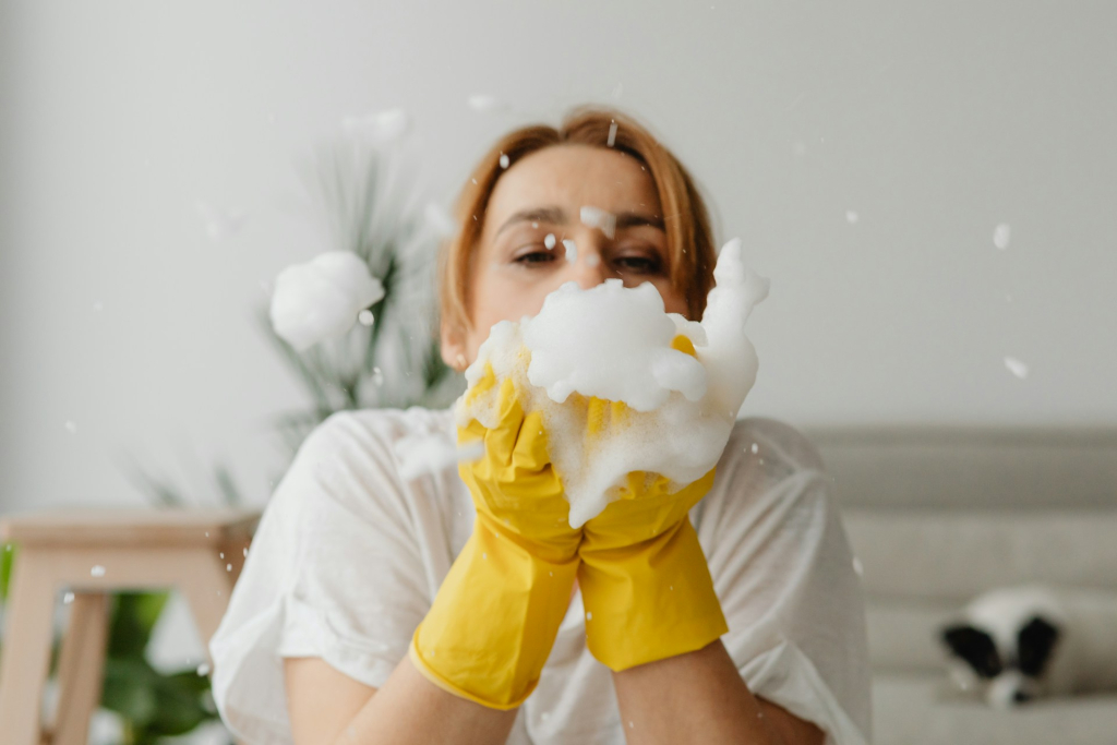 5 takarítási trükk karácsony előtt, hogy stresszmentesen és tisztán teljenek az ünnepek