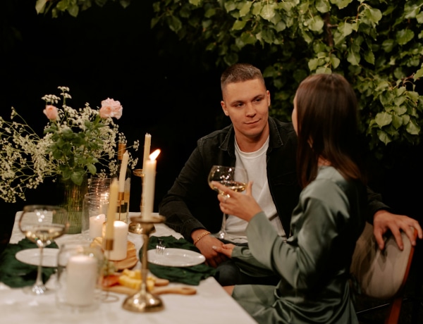 „Titokban rendelt még ételt a gyerekeinek” Férfiak mesélnek randikról, ahol kihasználták őket