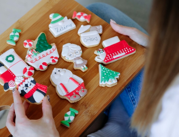Karácsonyi hagyománynak indult, csodás mézeskalácsos vállalkozás lett belőle – interjú @a_mezislany Rovó Krisztivel