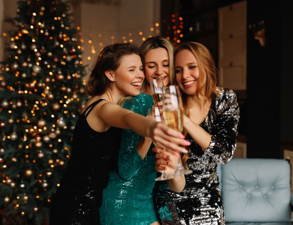 Így viselkedsz a karácsonyi buliban, csillagjegyed alapján