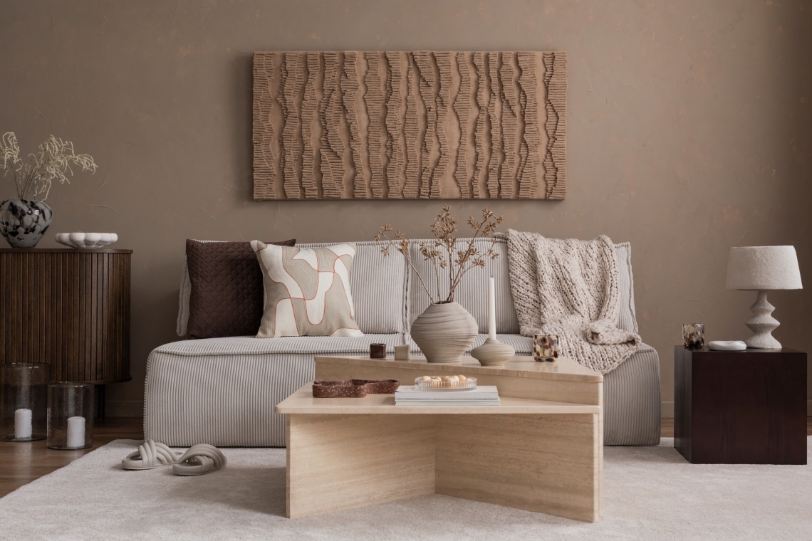 Ez a 2025-ös év hivatalos színe: ismerd meg a Mocha Mousse árnyalatot