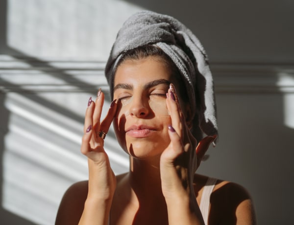 A Nyilasok elfelejtik lemosni a sminkjüket! A legrosszabb szépség szokásod, zodiákusod szerint