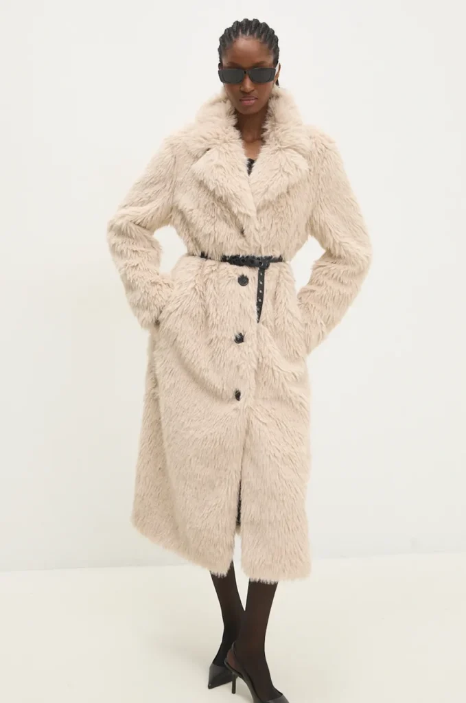 Hosszú műszőrme kabát