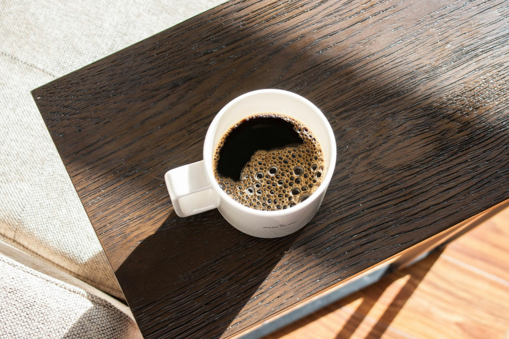 Így befolyásolhatja az alvásodat, ha koffeinmentes teát vagy kávét iszol